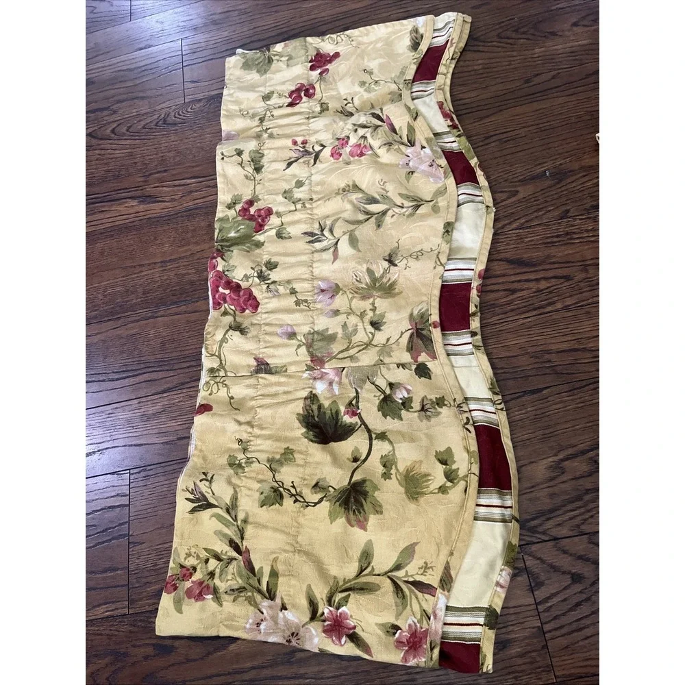 Waverly CHIANTI ANTIQUE GOLD Fairfield Valance 78